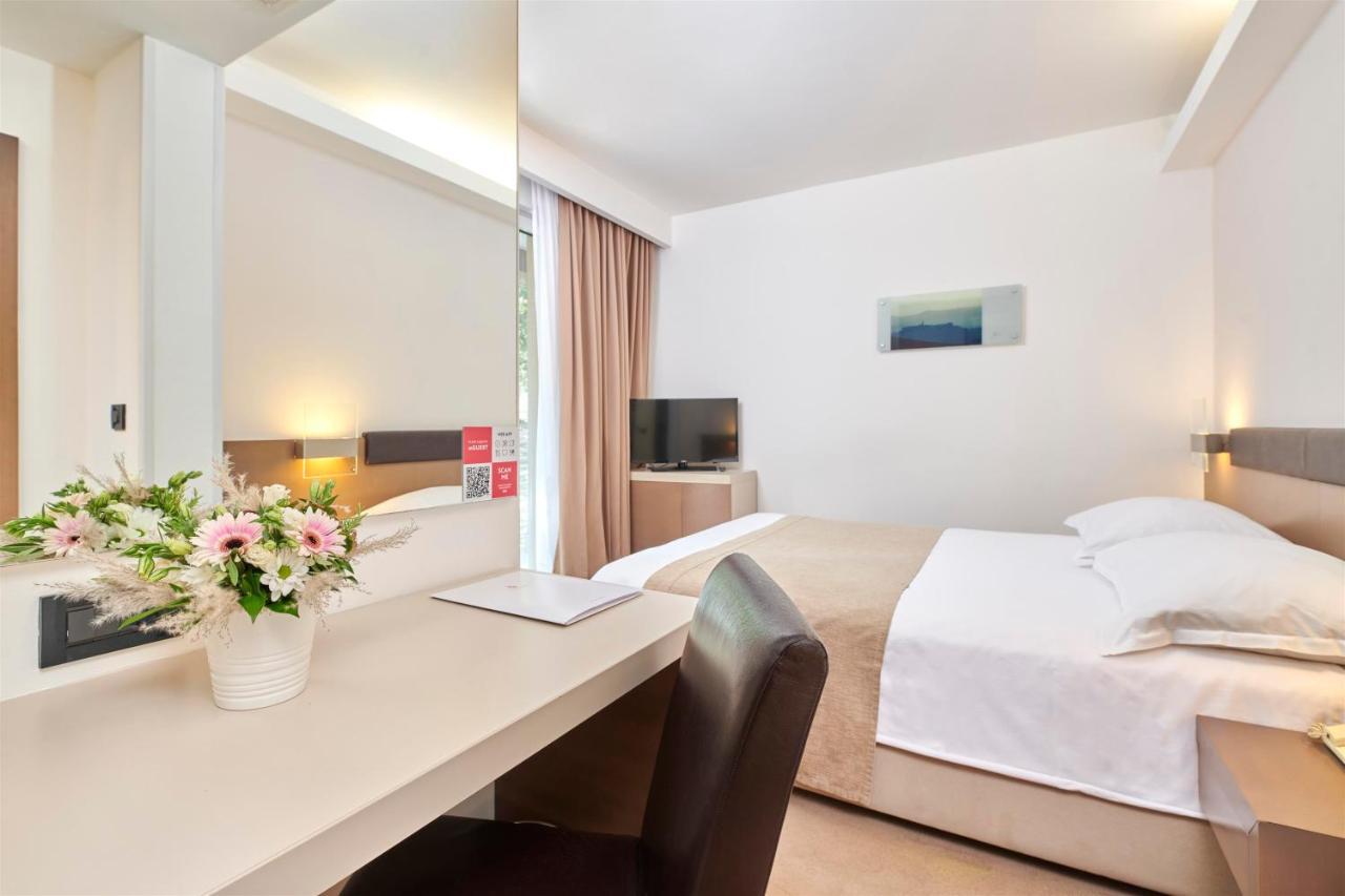 Hotel Molindrio Plava Laguna Porec Ngoại thất bức ảnh
